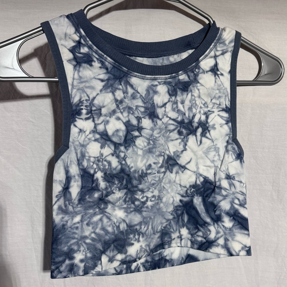 Colsie blue tie dye crop tank Size Medium